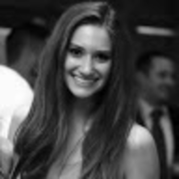 Meet your Posher, Sarah - Picture 1 of 1